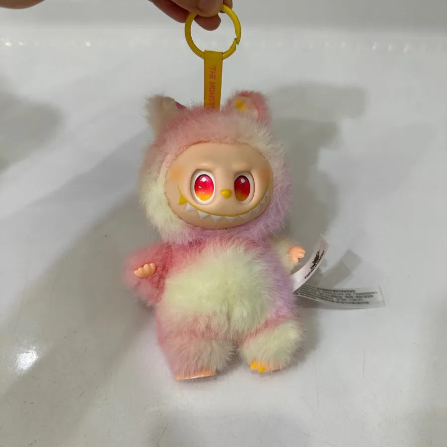 عروسک لبوبو