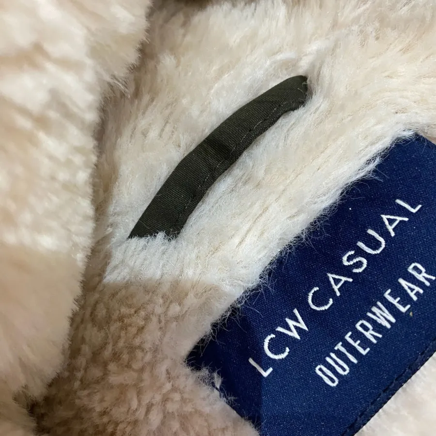 کاپشن تو خز السی وایکیکی