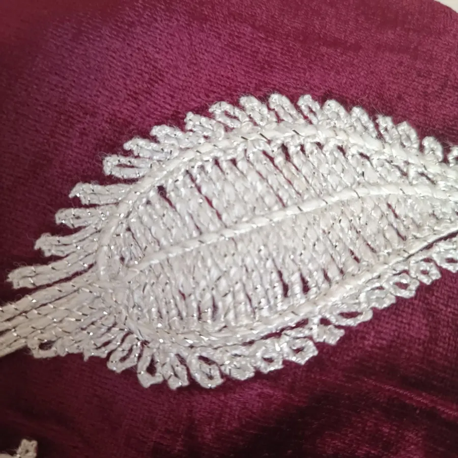 رومیزی مخمل قدیمی