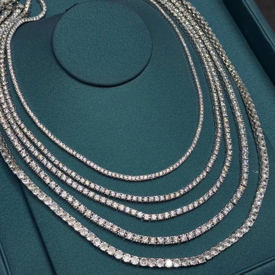 گردنبند تنیسی