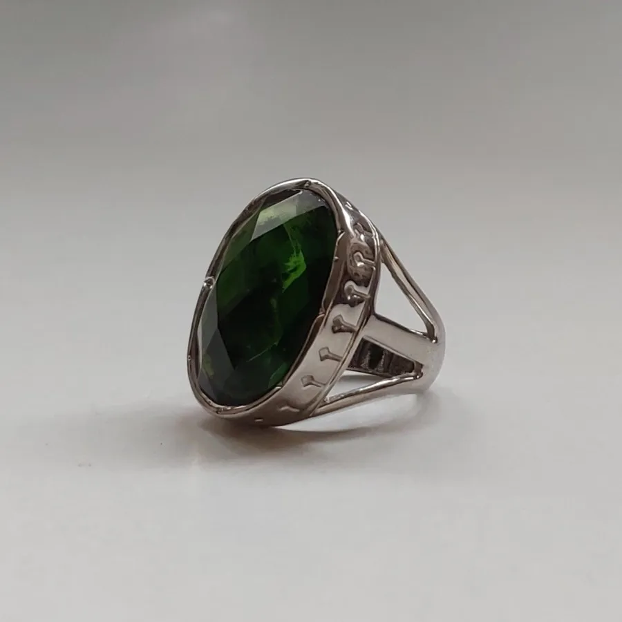 انگشتر زمردی