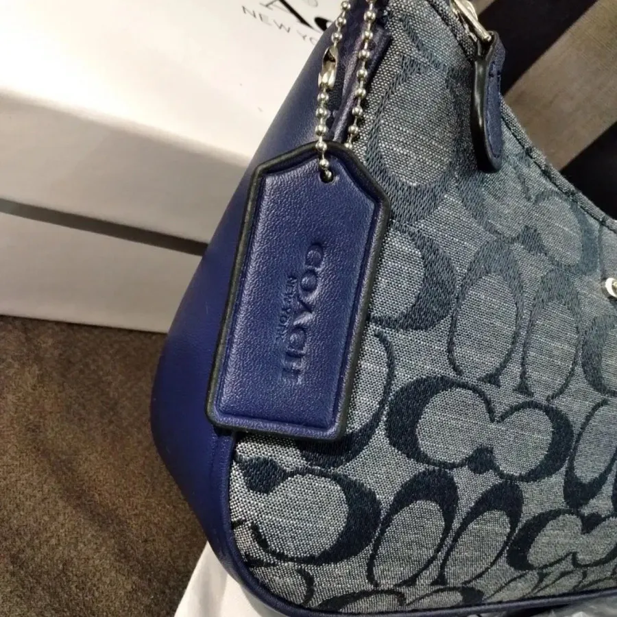 برند کوچ coach