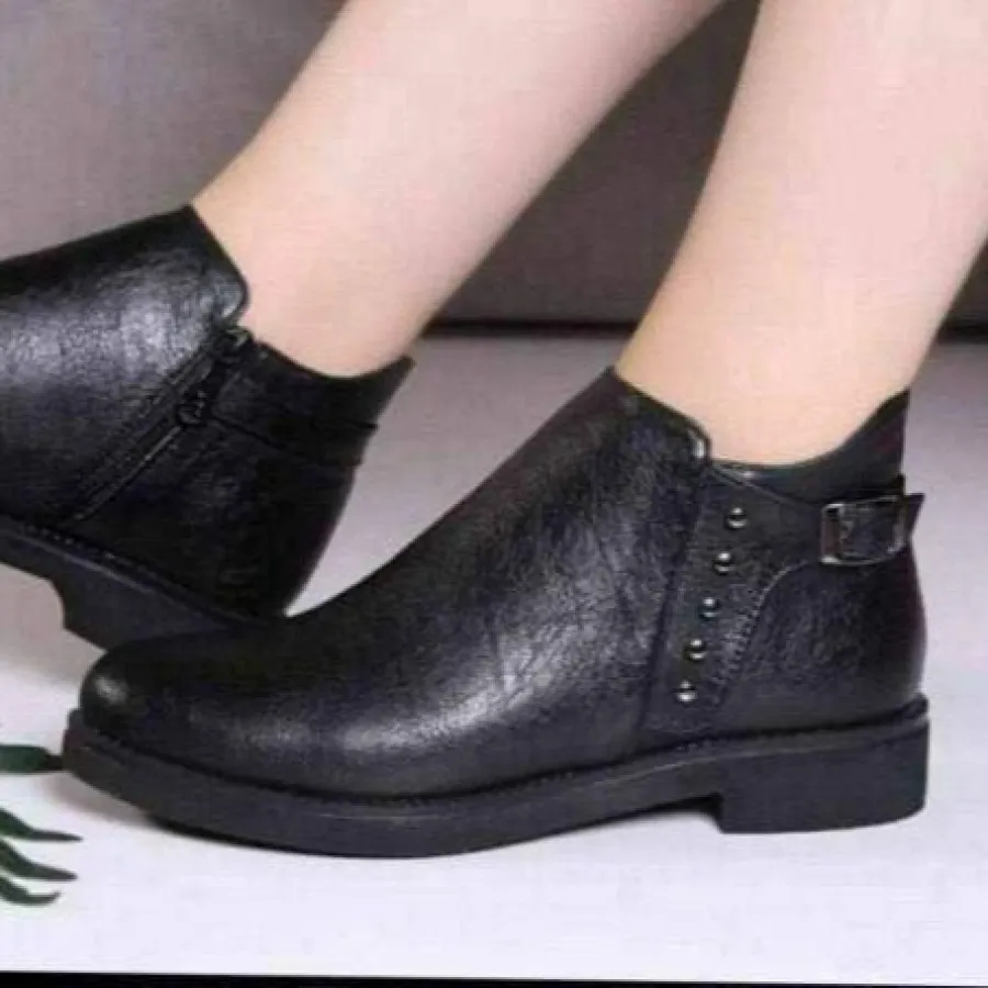 نیم بوت نگین