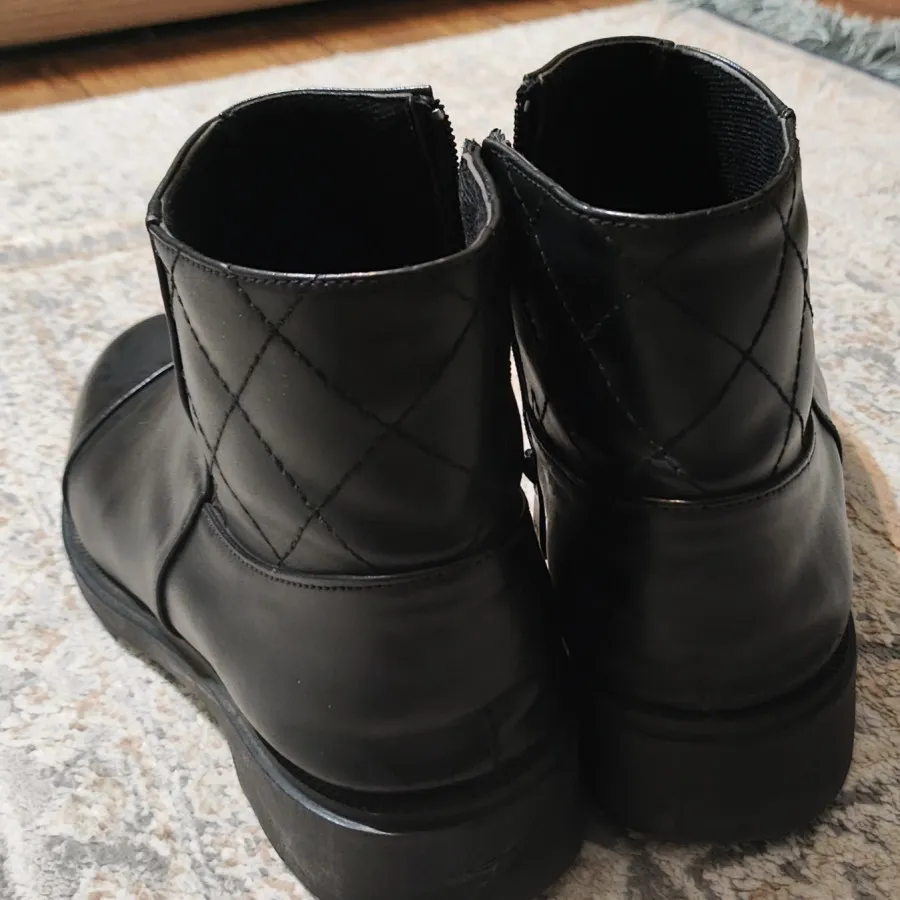 نیم بوت زنانه