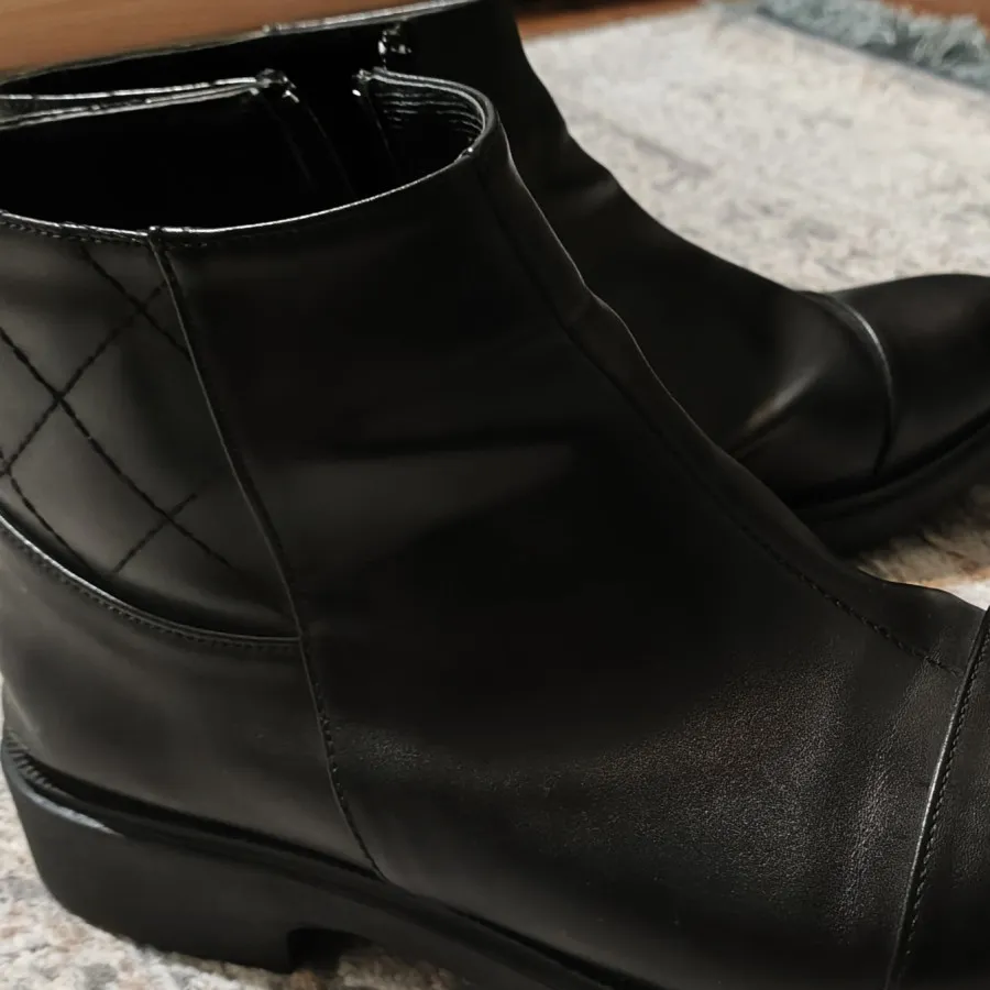 نیم بوت زنانه