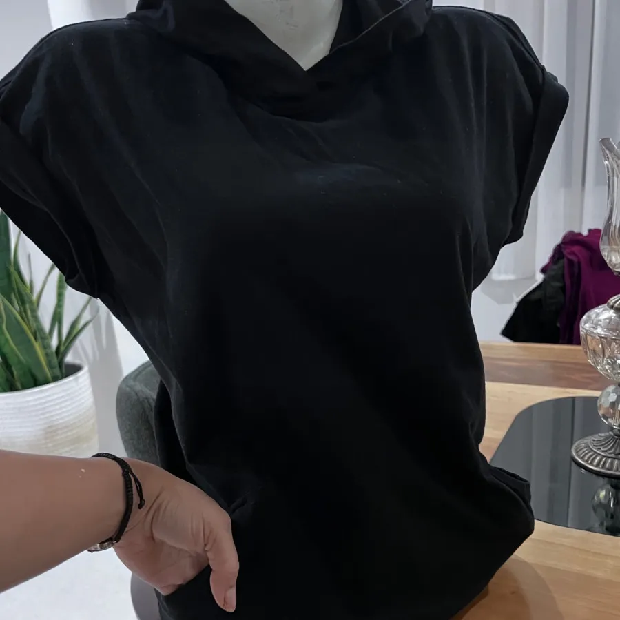 هودی کلاهدار