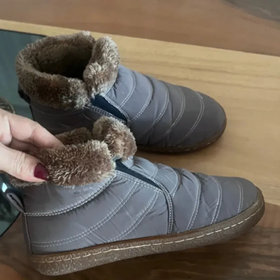 نیم بوت اورحینال