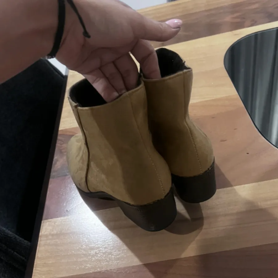 نیم بوت سوییت ترک