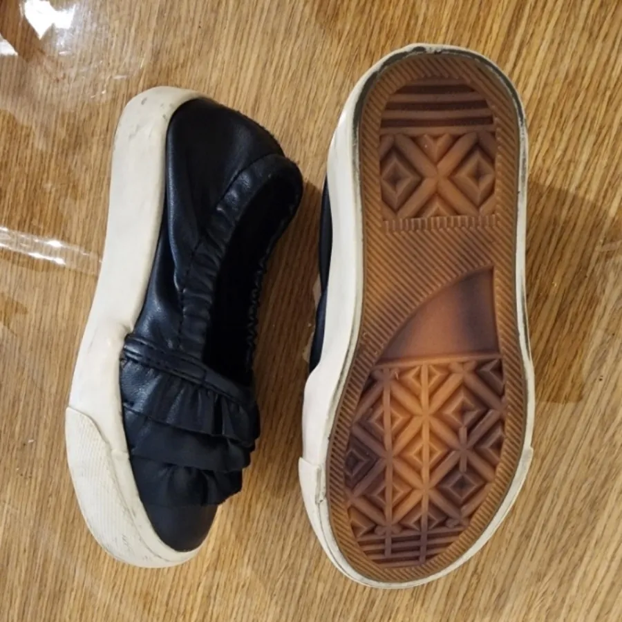 کفش کودک بنتون