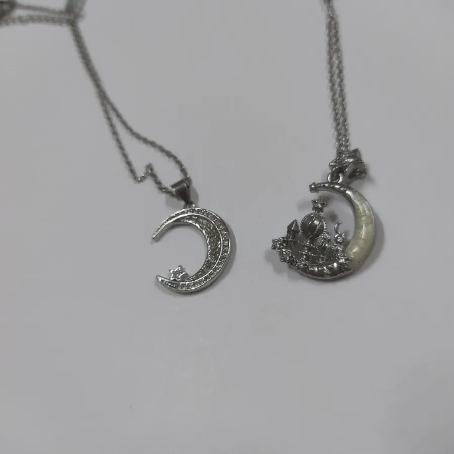 گردنبند ماه