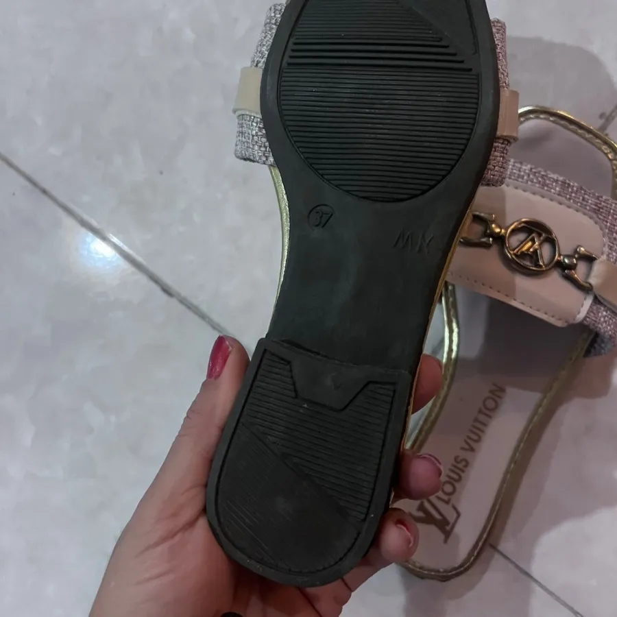 صندل روفرشی ال وی