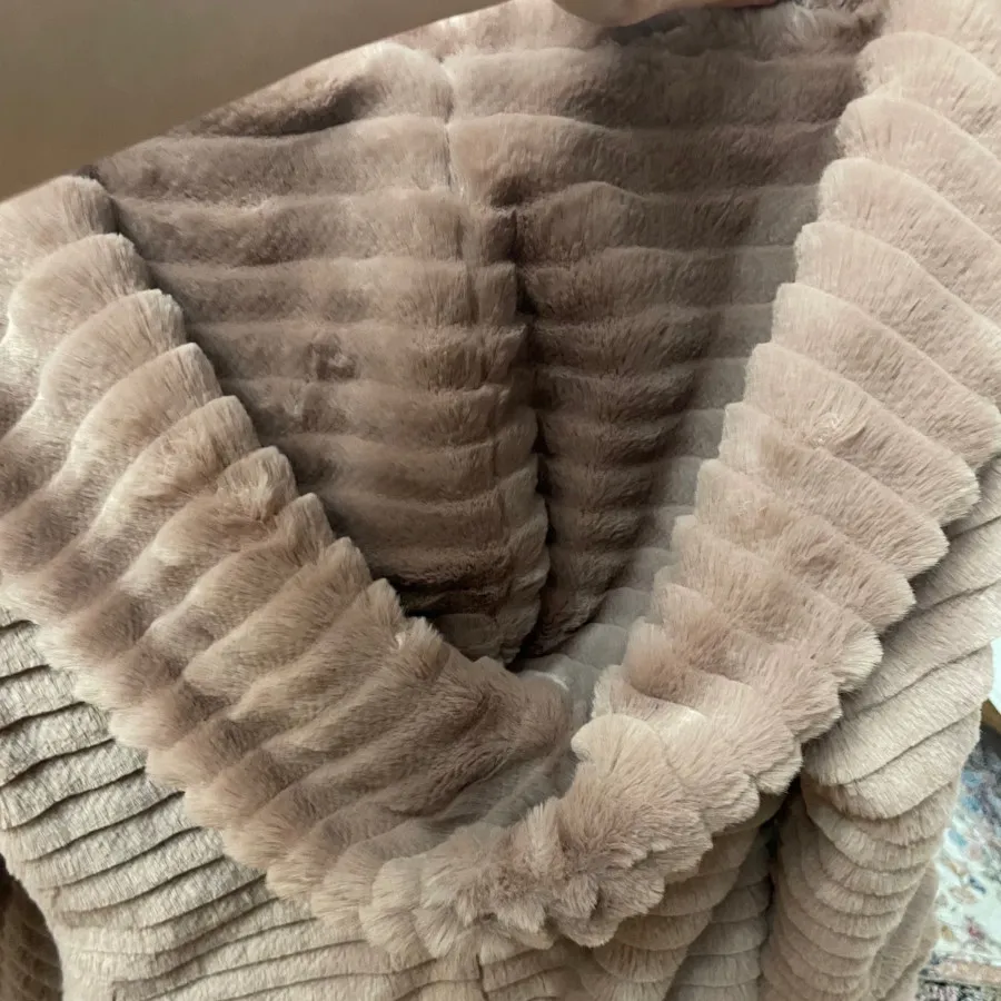 پالتو خز بلند