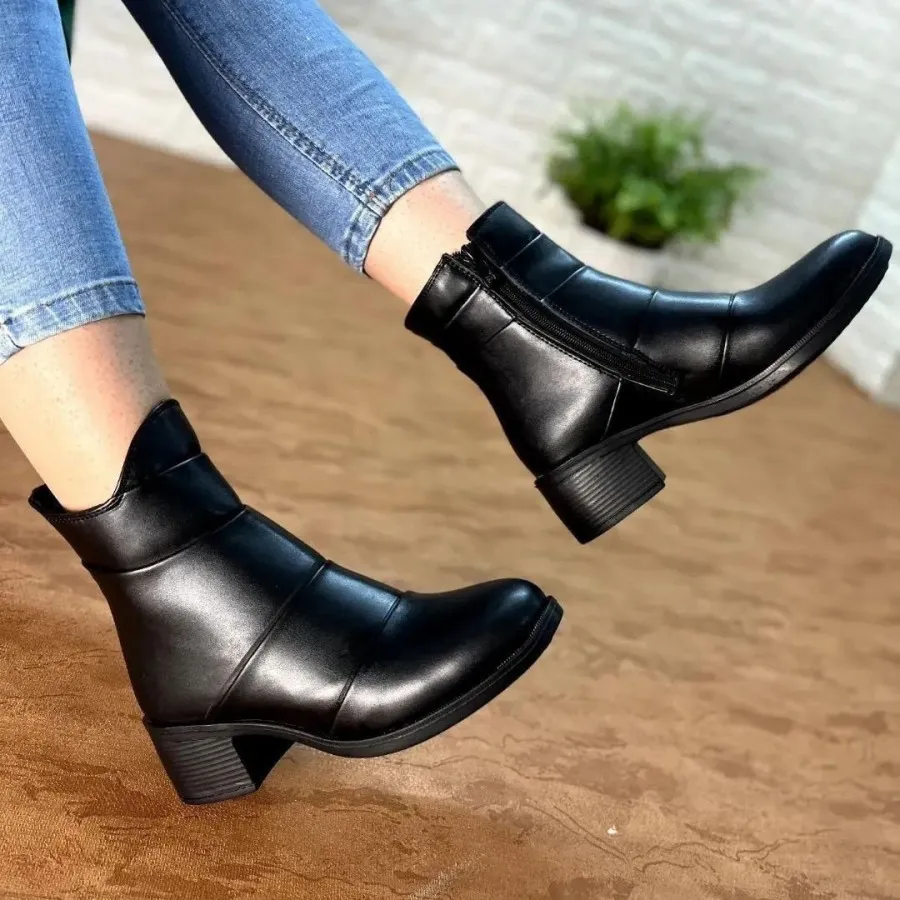 نیم بوت پلیسه