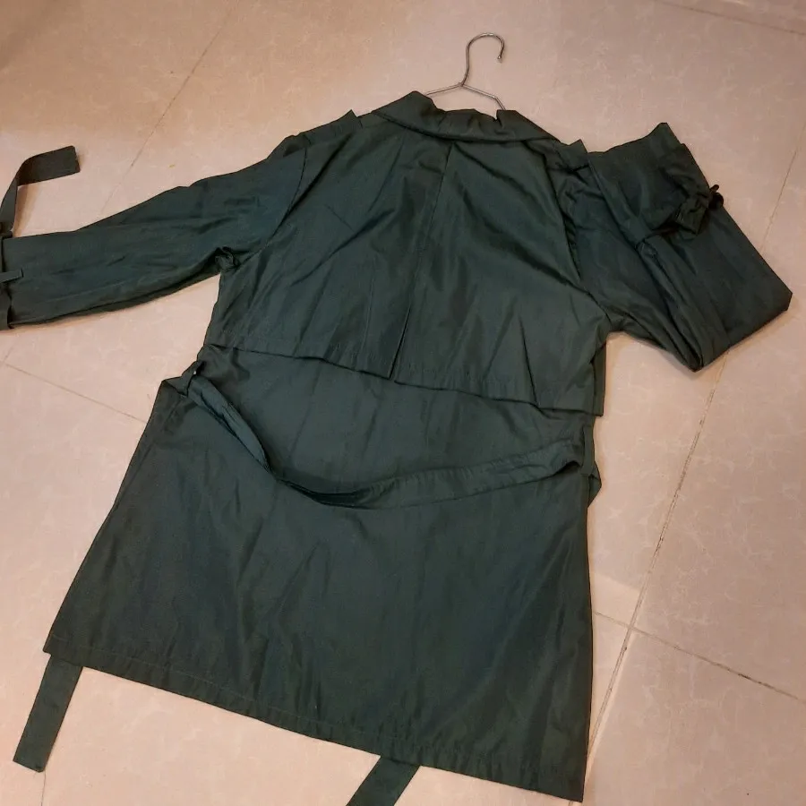 ترنچ کت بارونی