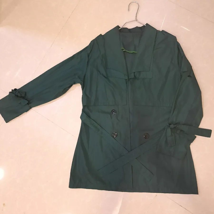 ترنچ کت بارونی