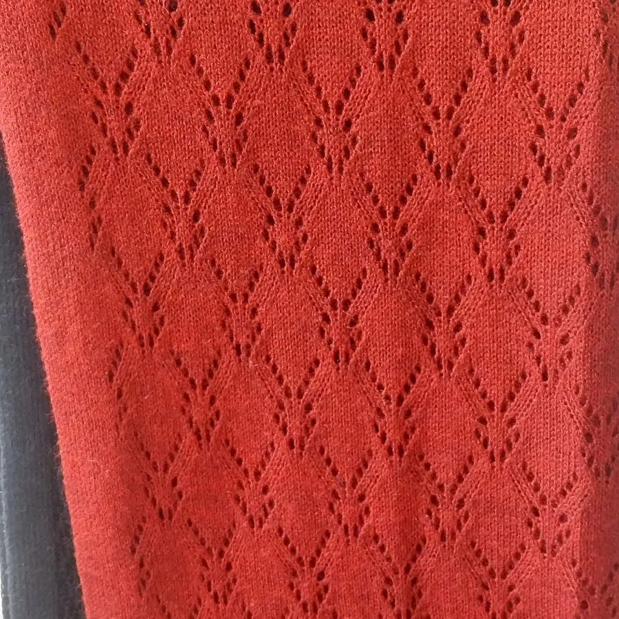 شال زرشکی مشکی