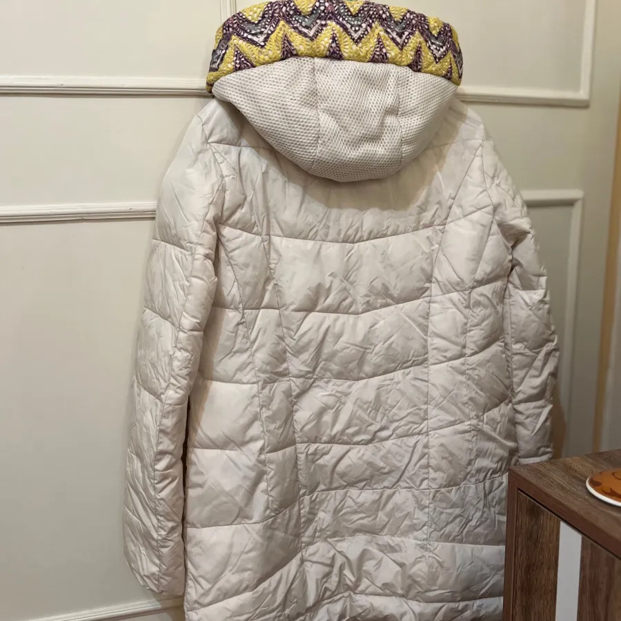 کاپشن کلاه دار