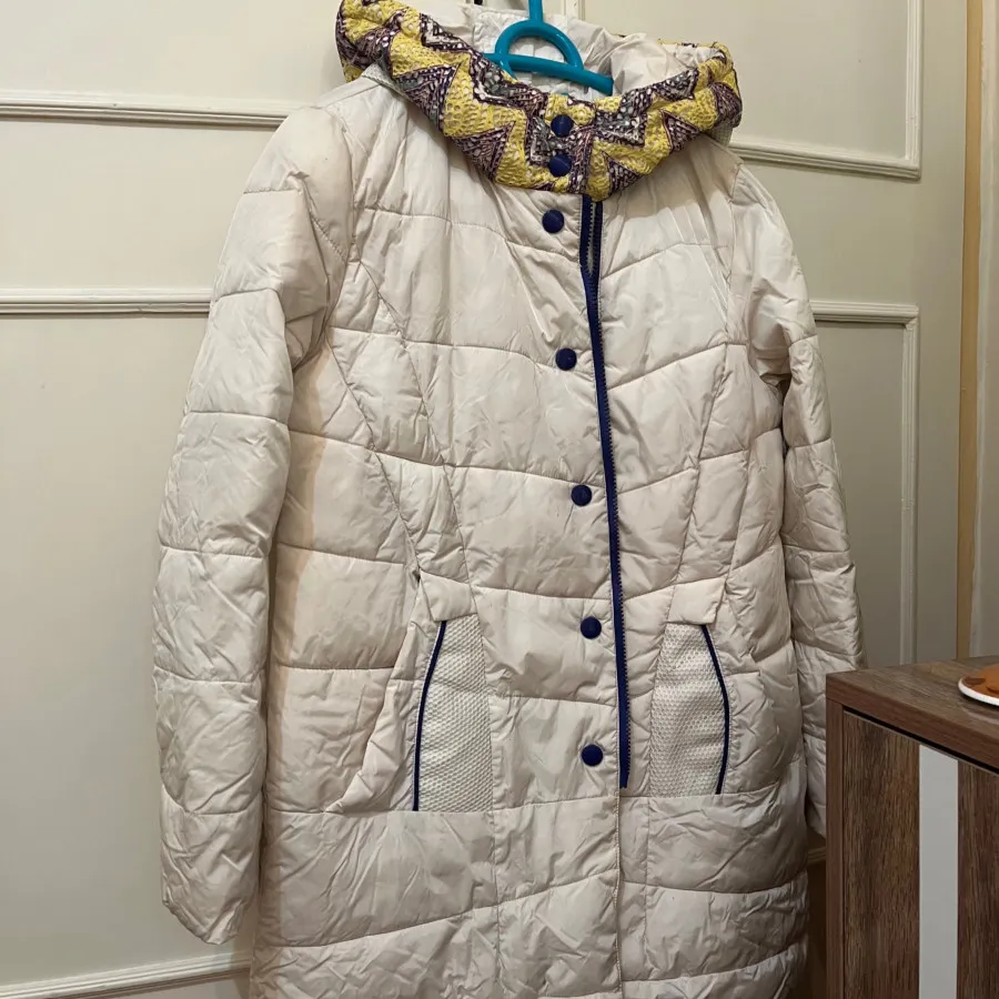 کاپشن کلاه دار