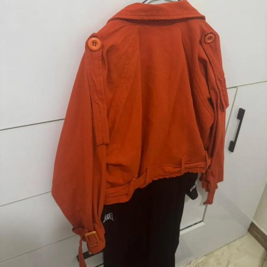 کت پاییزی نارنجی