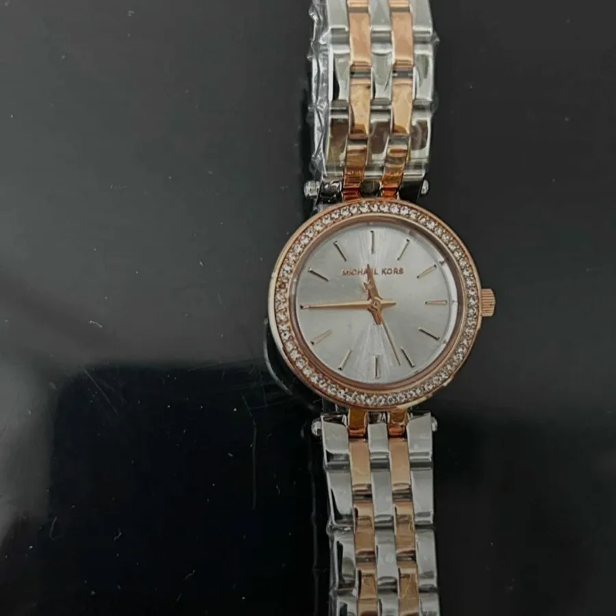 ساعت مایکل کورس