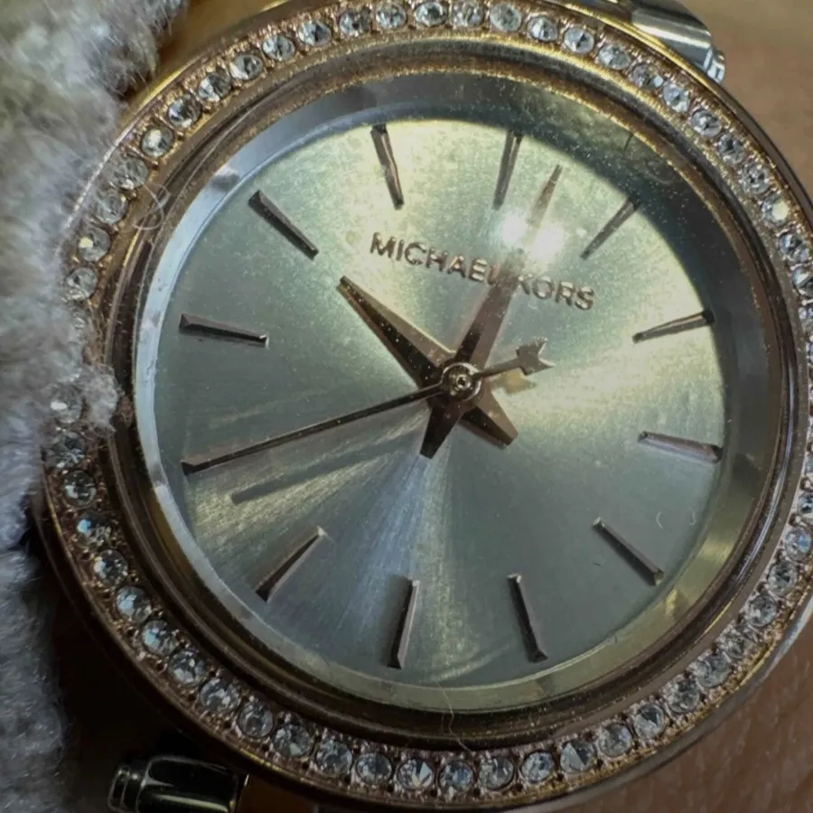 ساعت مایکل کورس