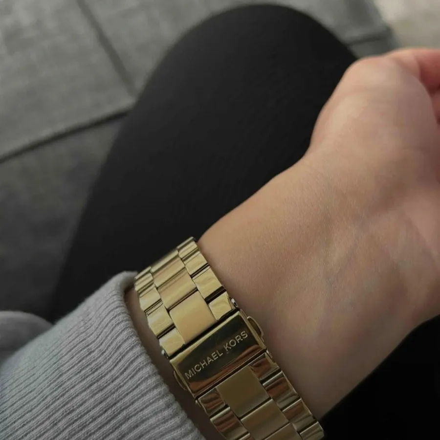 ساعت مایکل کورس