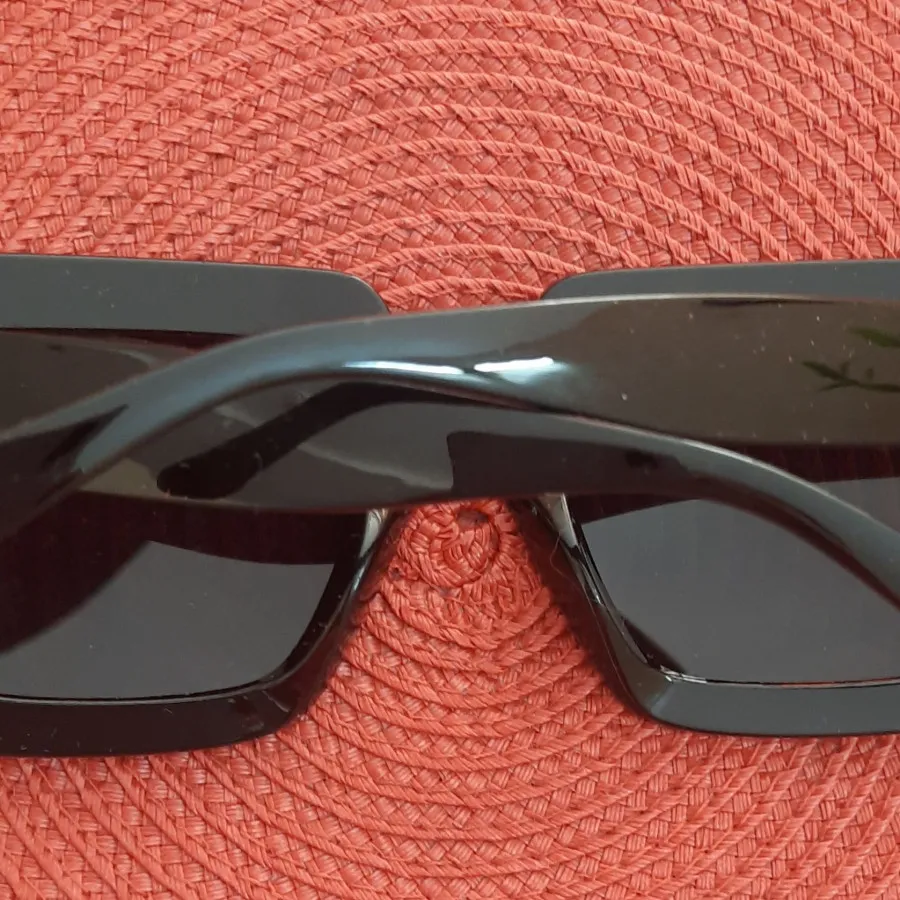 عینک افتابی