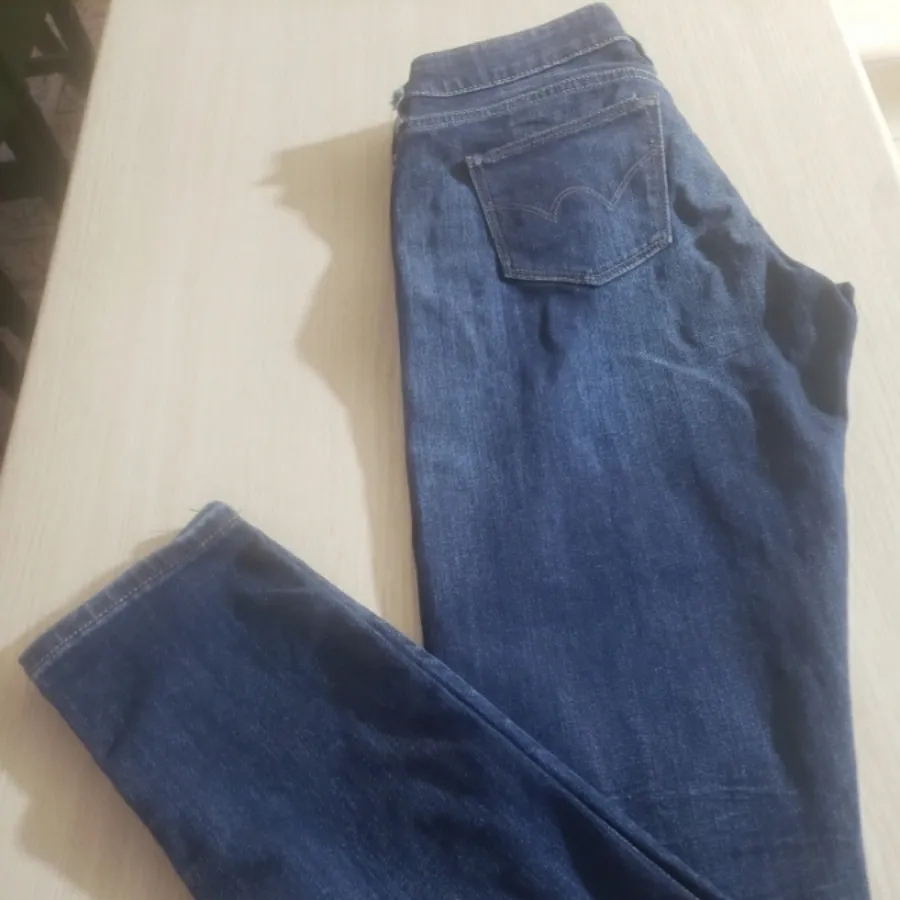 شلوار جین زنانه