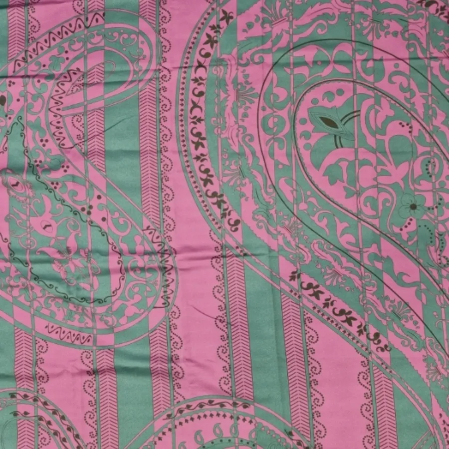 روسری زنانه