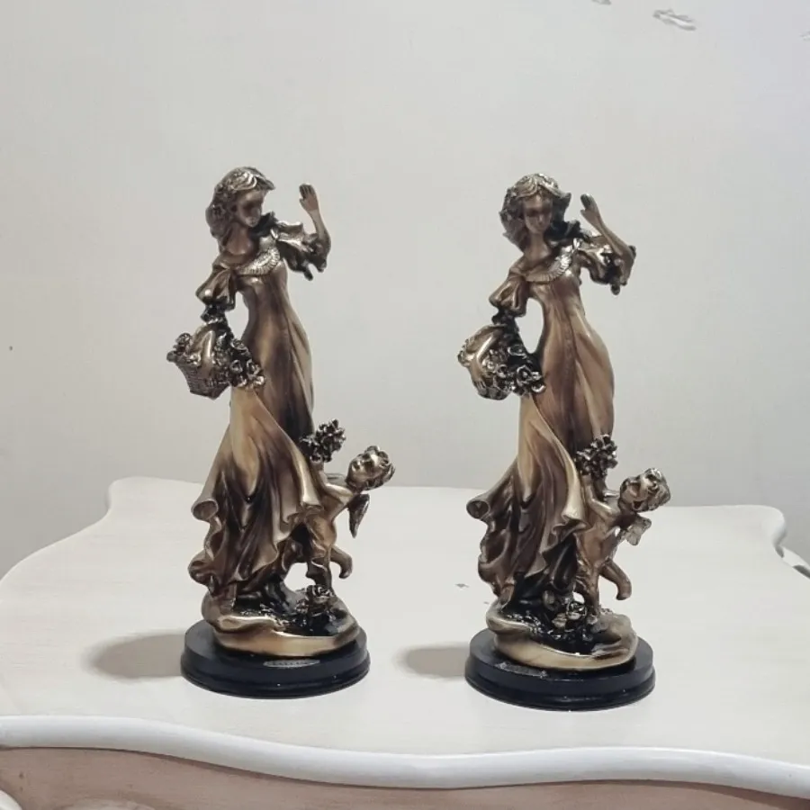 مجسمه دو قولو