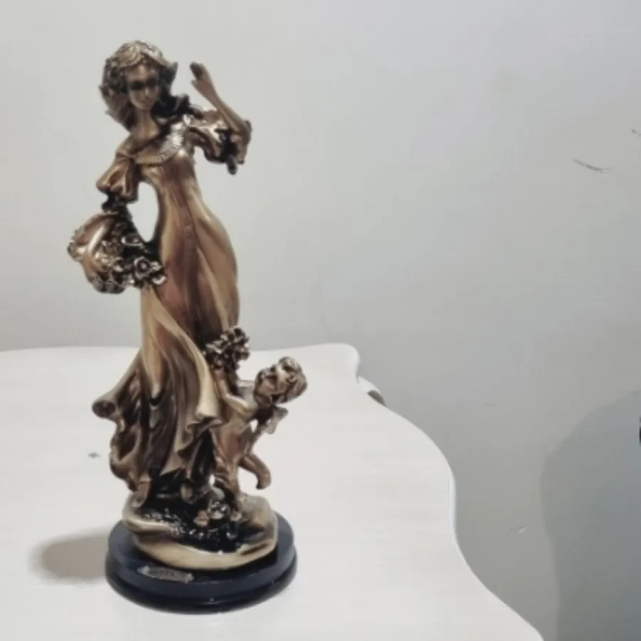 مجسمه دو قولو