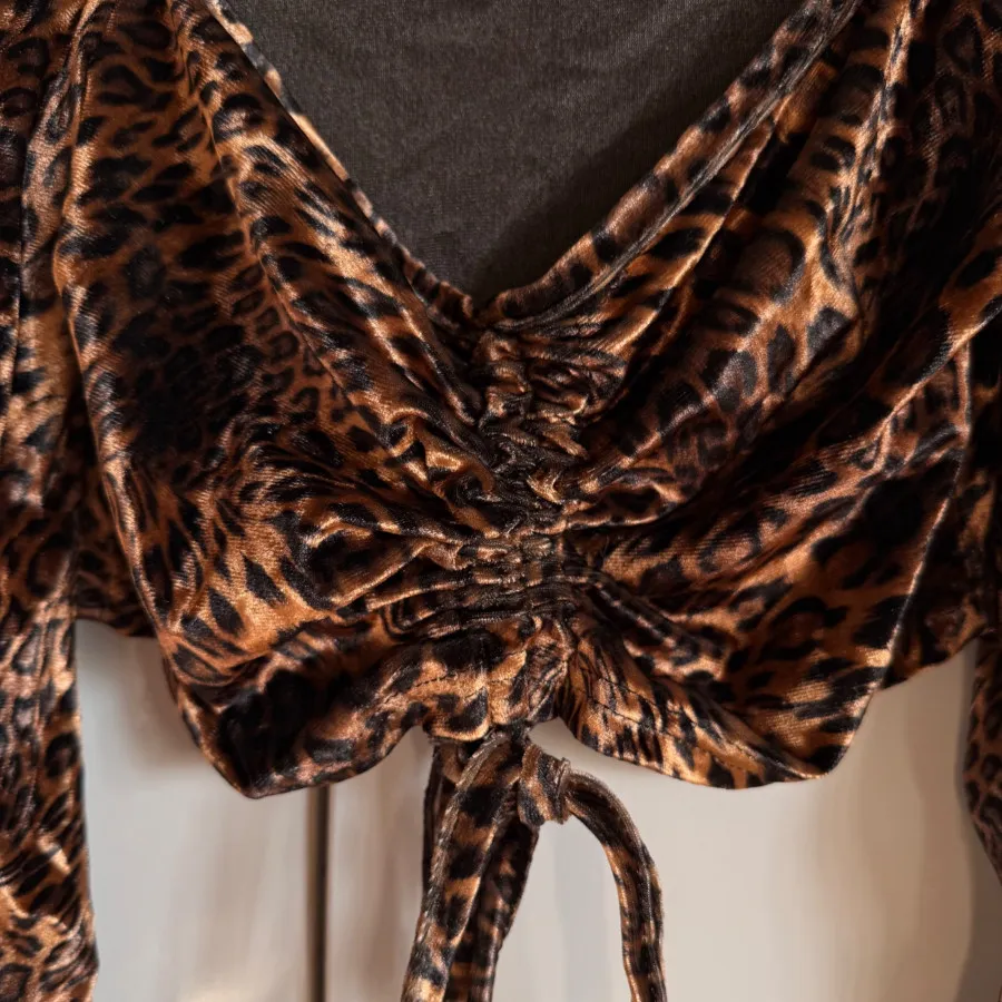 بلوز پلنگی ?