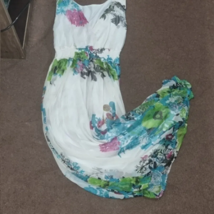 پیراهن ساحلی