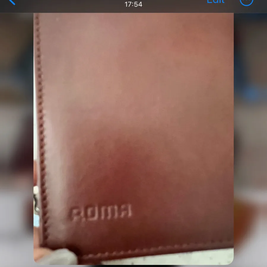 کیف پول دستی