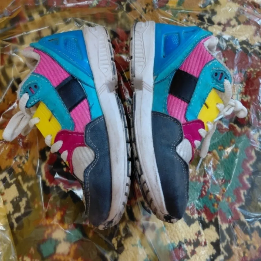 کتونی بچگانه