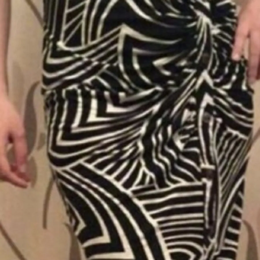 لباسهای مانده ازمزون