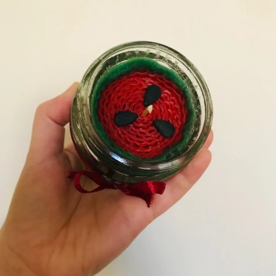 یک جفت شمع یلدا در دار