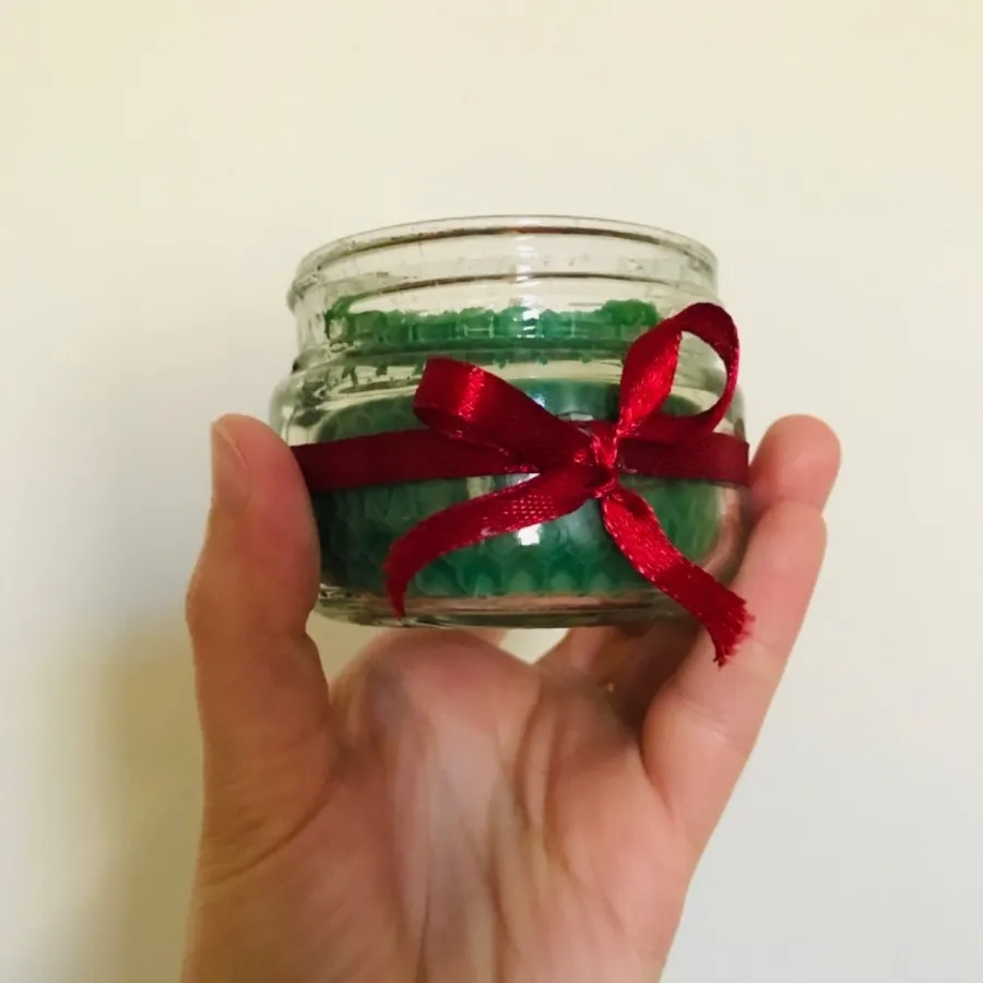 یک جفت شمع یلدا در دار