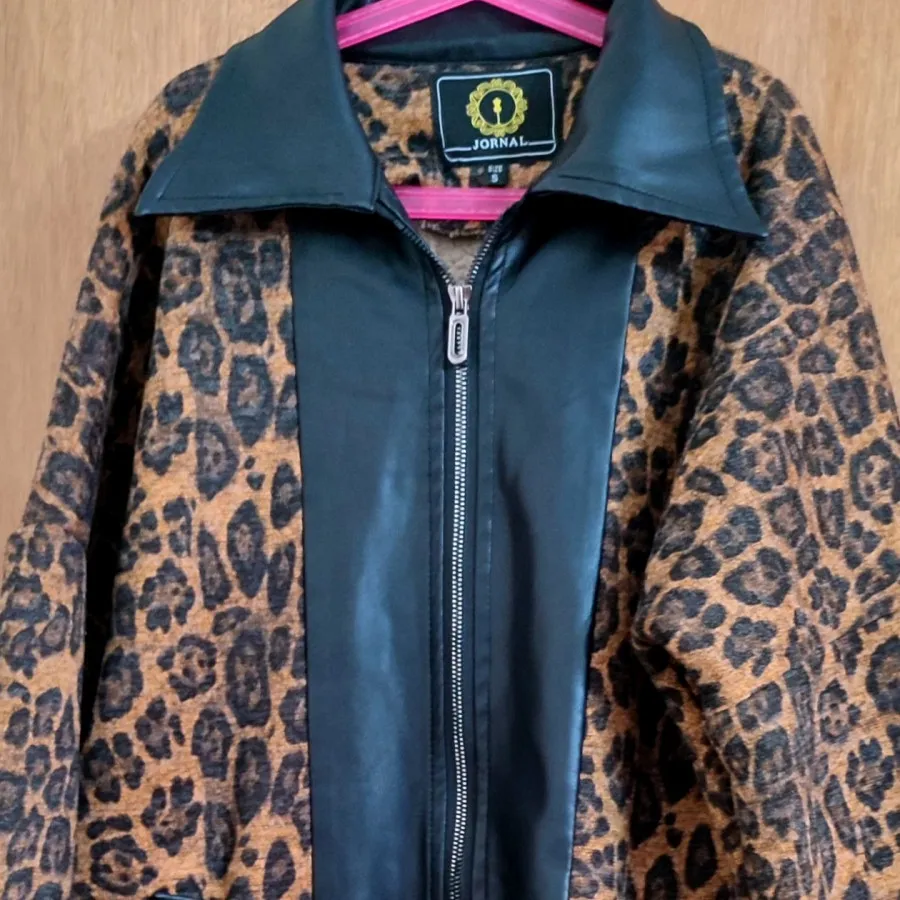 کاپشن پلنگی