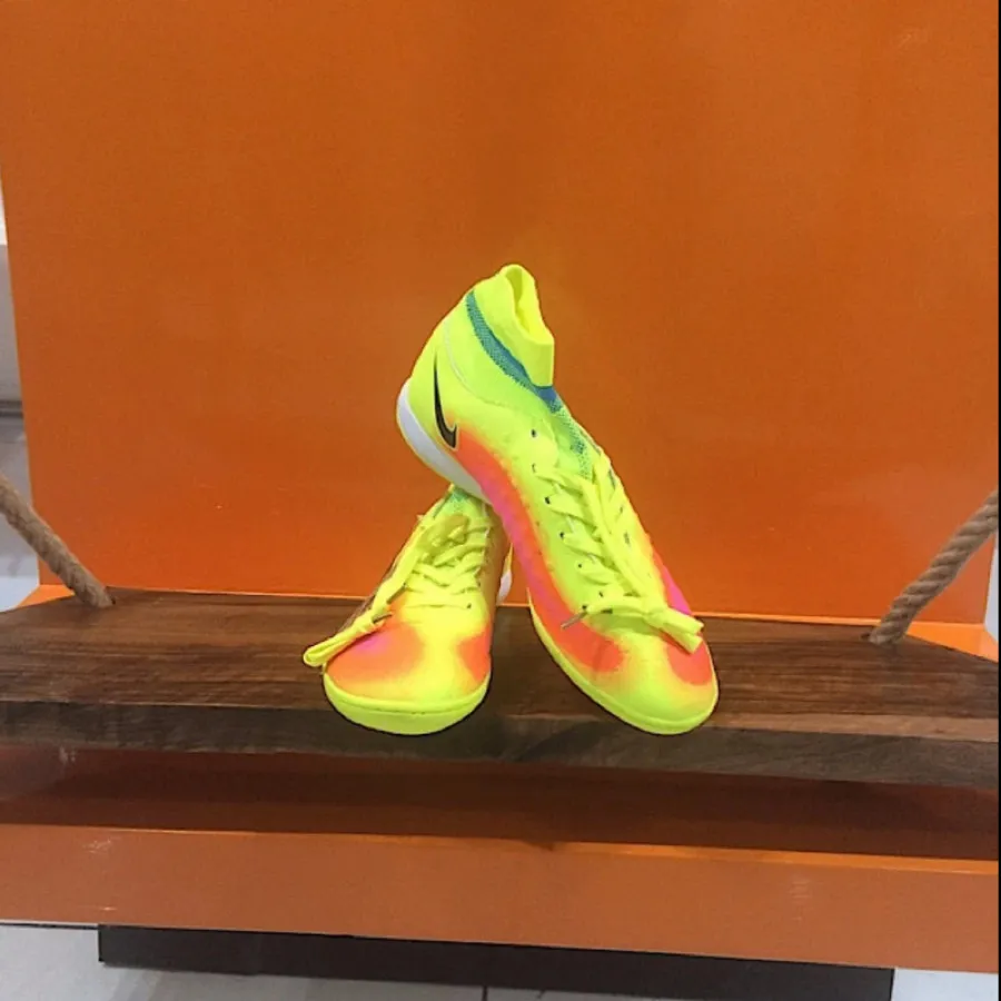 کفش نایک تمپو سالنی زرد