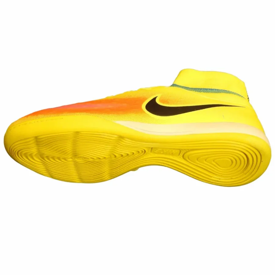 کفش نایک تمپو سالنی زرد