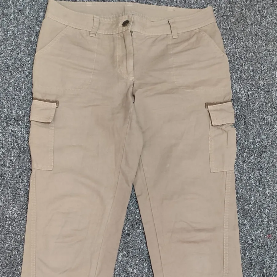 تعدادی شلوار