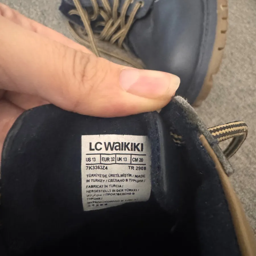 چکمه ال سی وایکیکی