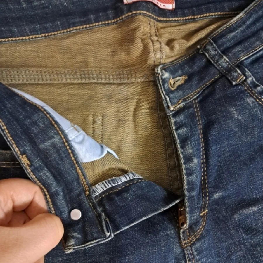 شلوار لی اسکینی