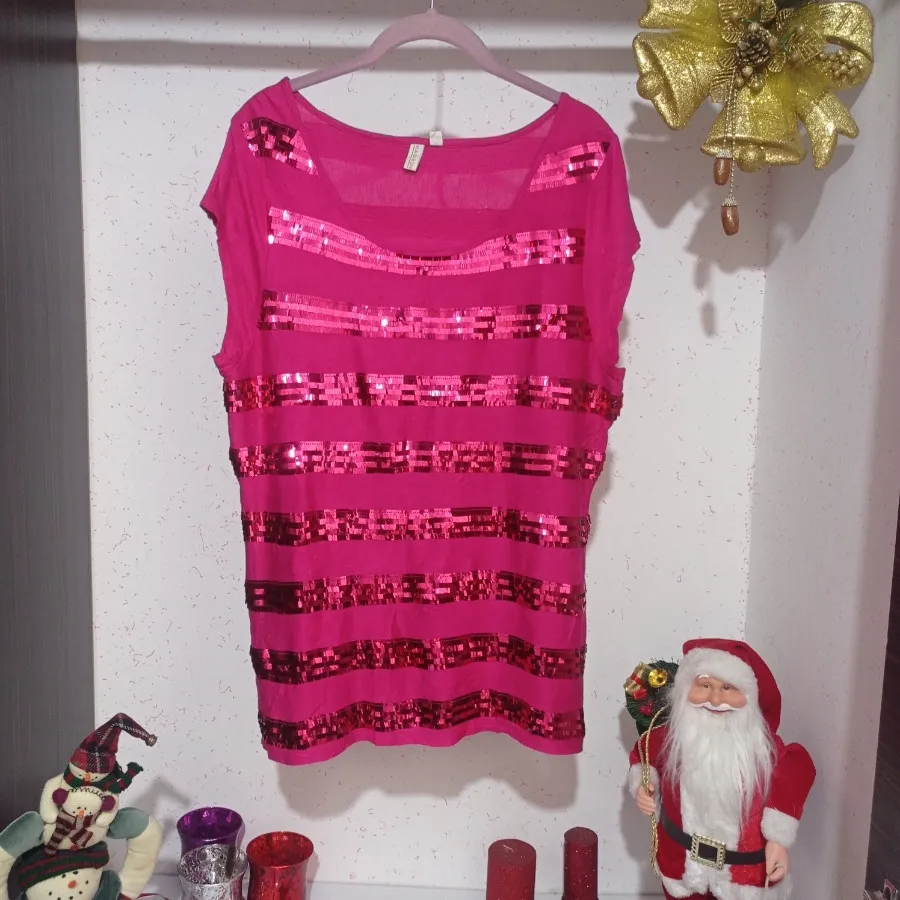 تیشرت پولکی