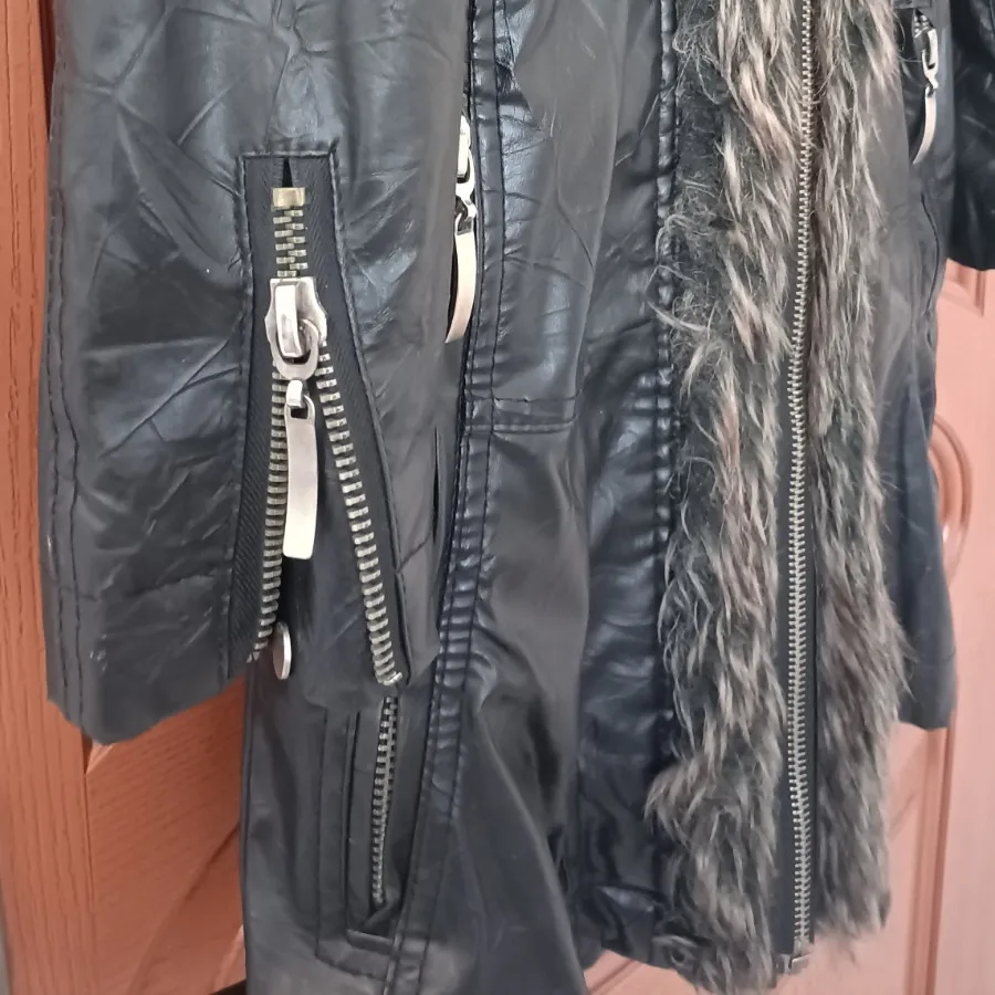 کاپشن  زنانه چرم اصل ترک