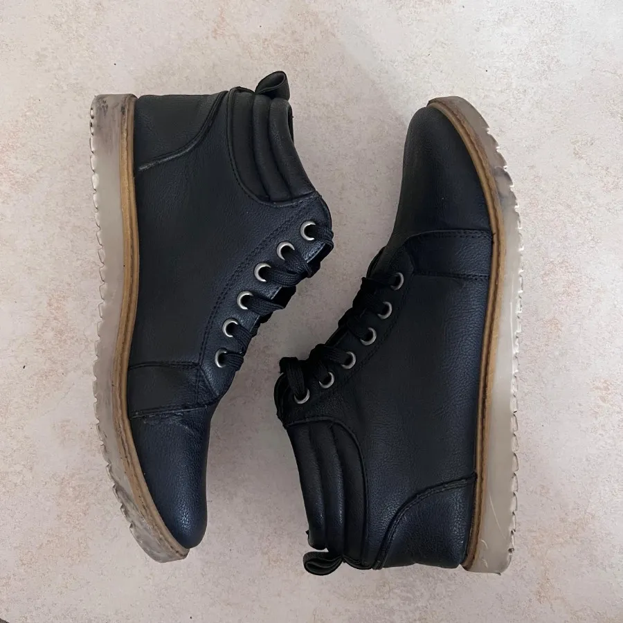 نیم بوت سایز 40 یا 39