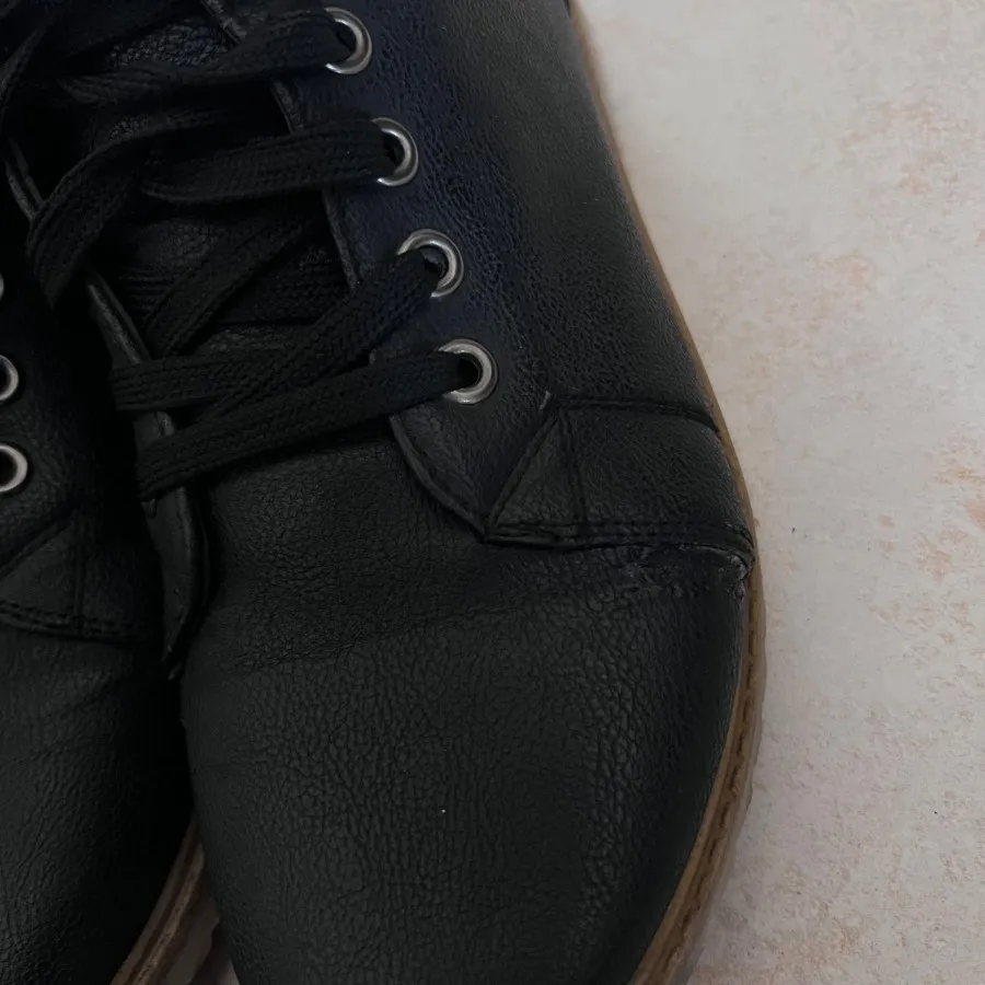 نیم بوت سایز 40 یا 39