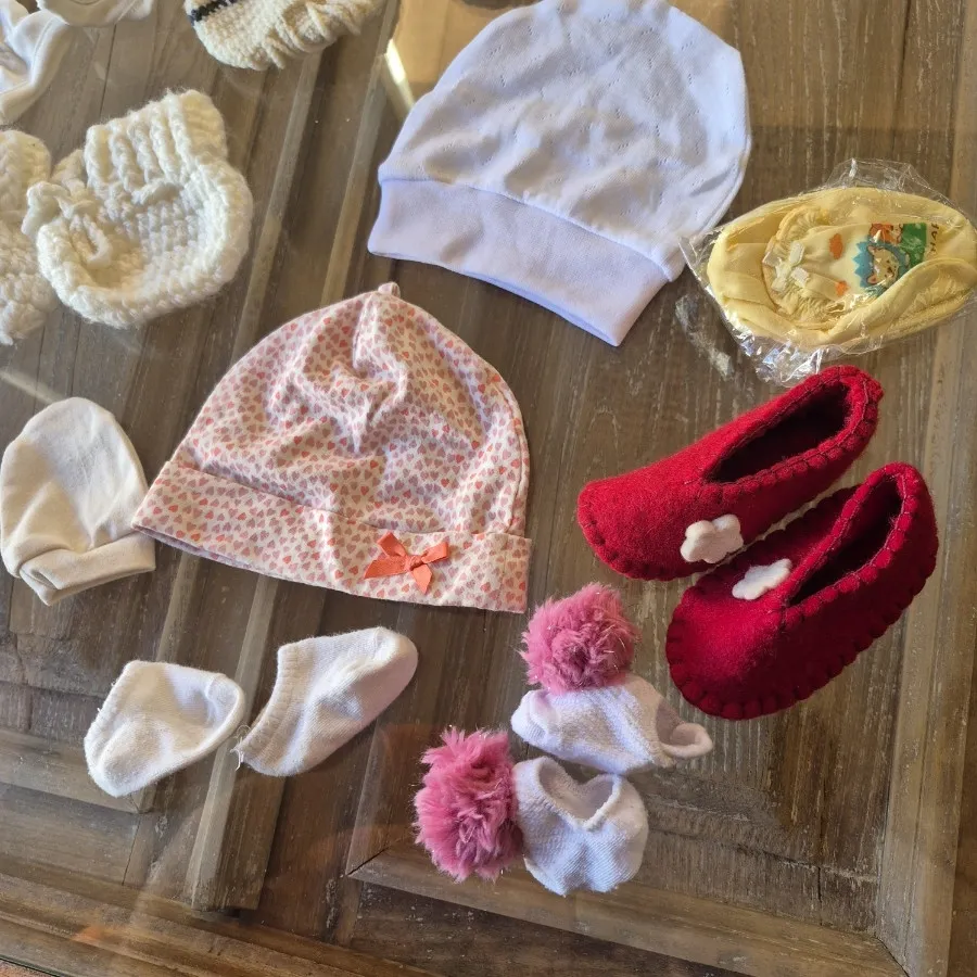 پاپوش و کلاه و دستکش