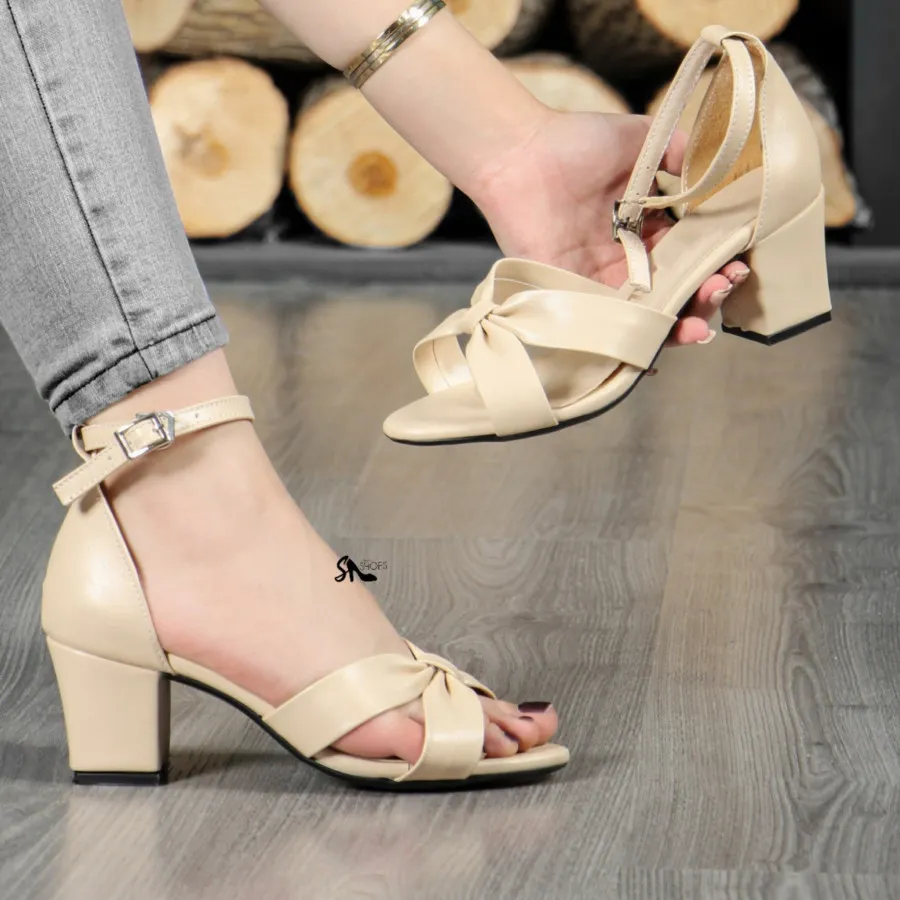 صندل پاشنه دار